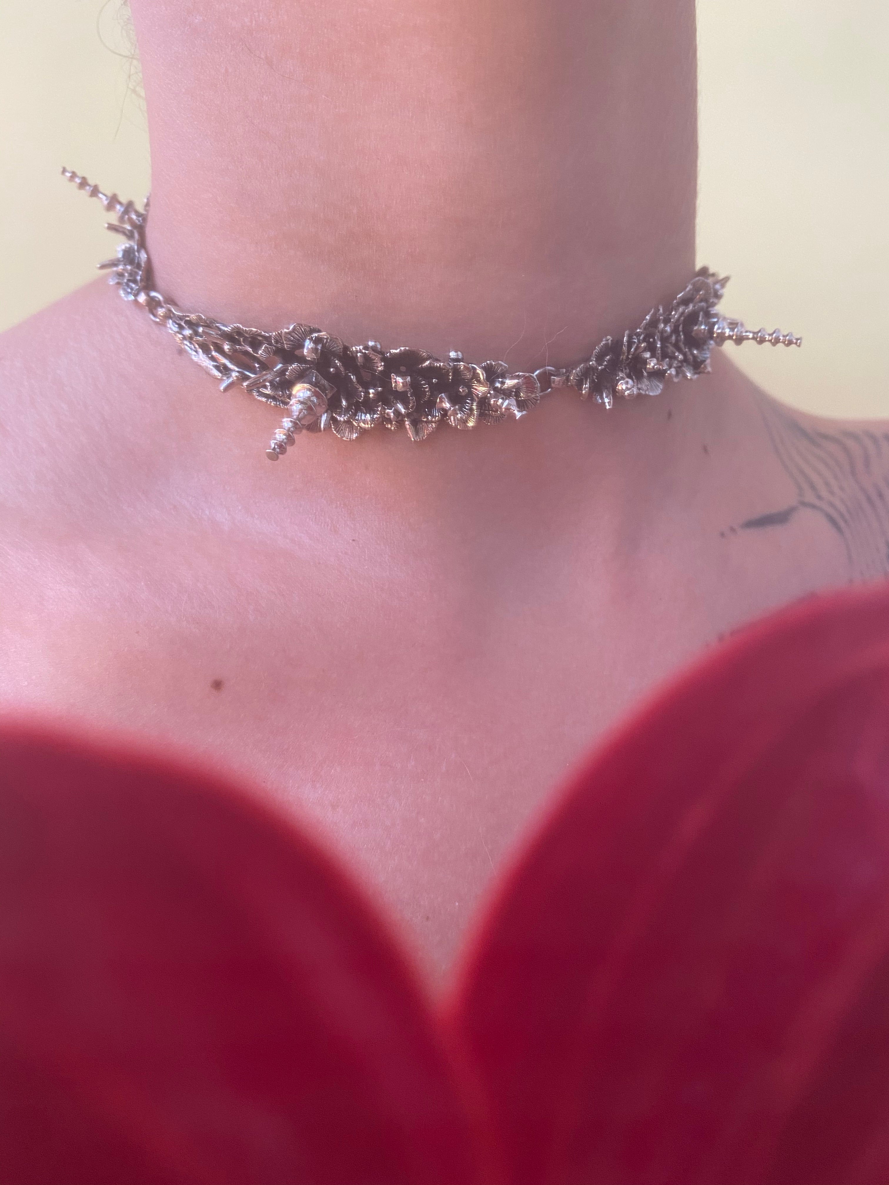 Growth Choker